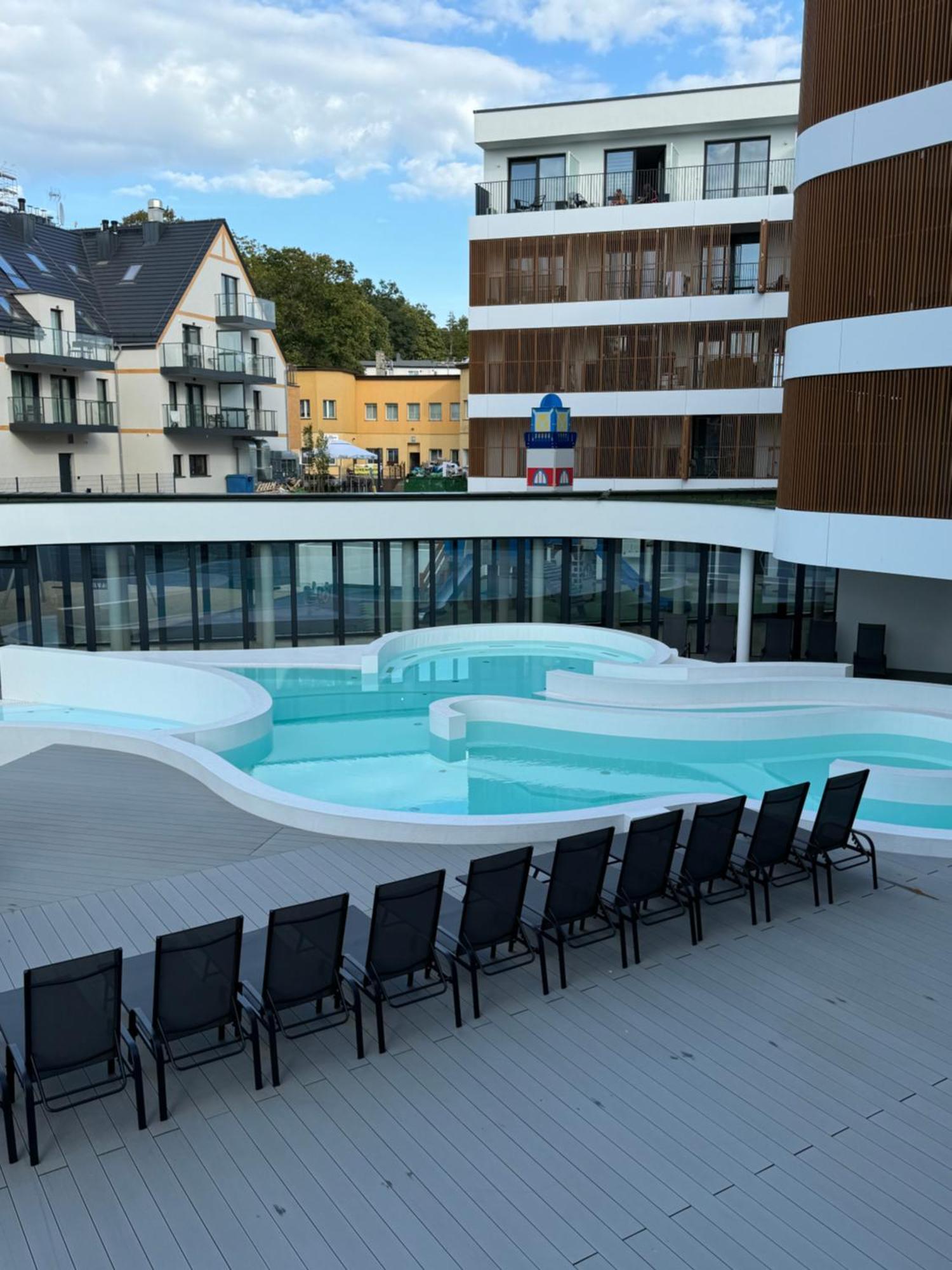 Apartment Baltic Waves Luksusowy Apartamnet Z Basenem I Parkingiem *